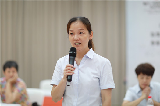 教辅人员发言图 (1)_副本.jpg
