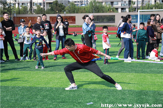 图二1.jpg 图二1.jpg