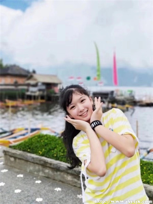703何佳颖_副本.jpg