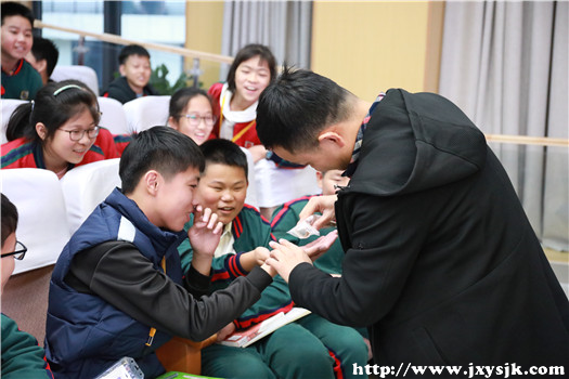 学生尝试_副本1.jpg