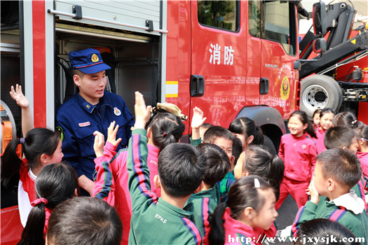 E1_副本.jpg E1_副本.jpg