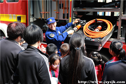 E2_副本.jpg E2_副本.jpg