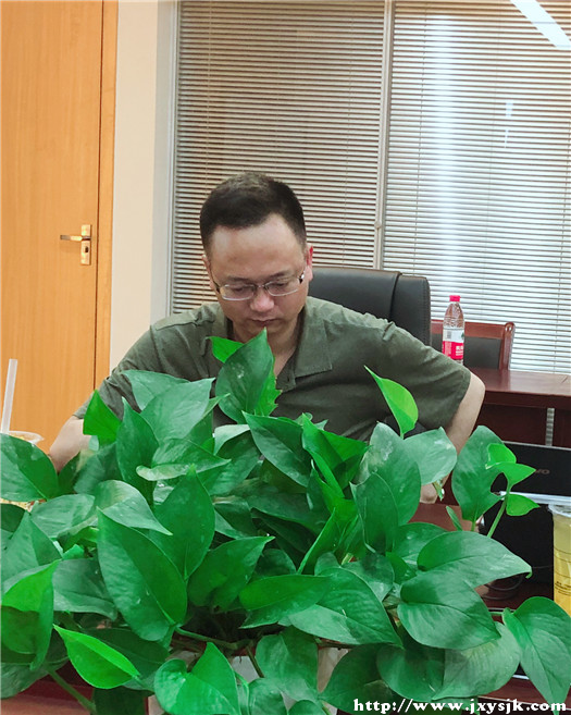 E1_副本.jpg