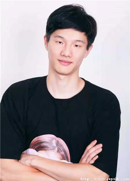 P.6篮球 张行韬.jpg