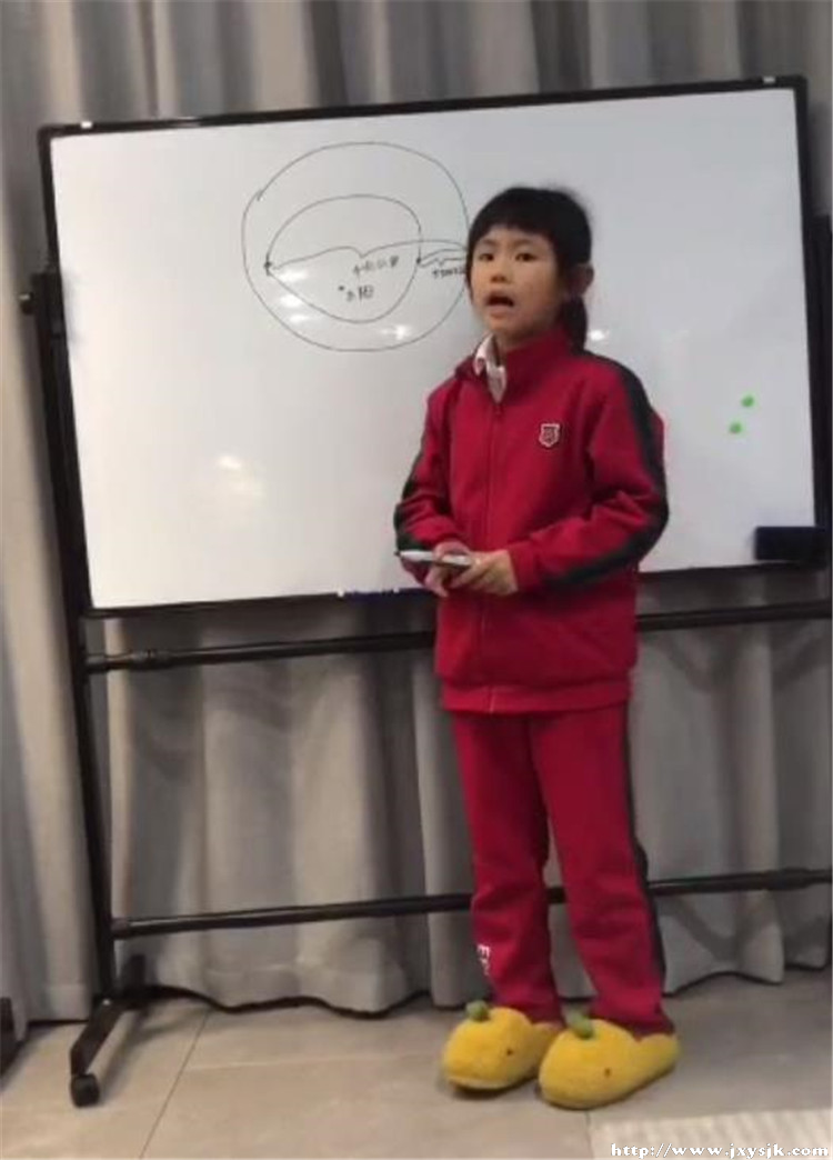 图7-302班李心言.jpg 图7-302班李心言.jpg