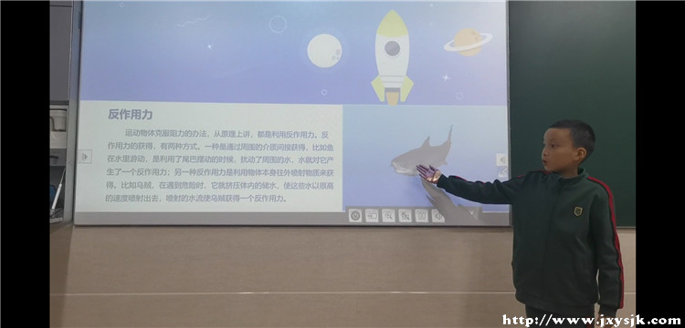 图15-306班马麟皓.jpg 图15-306班马麟皓.jpg
