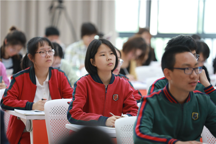 D5 学生.JPG